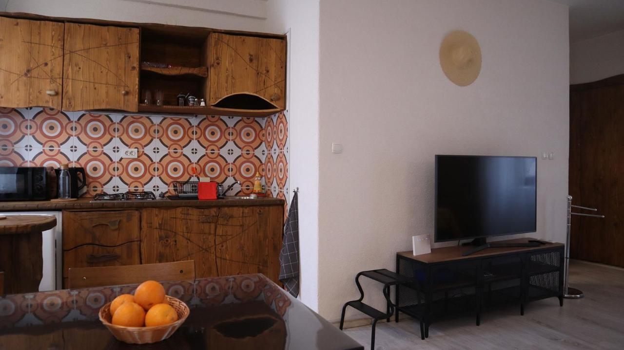 Orange Apartment ชิเบนิก ภายนอก รูปภาพ